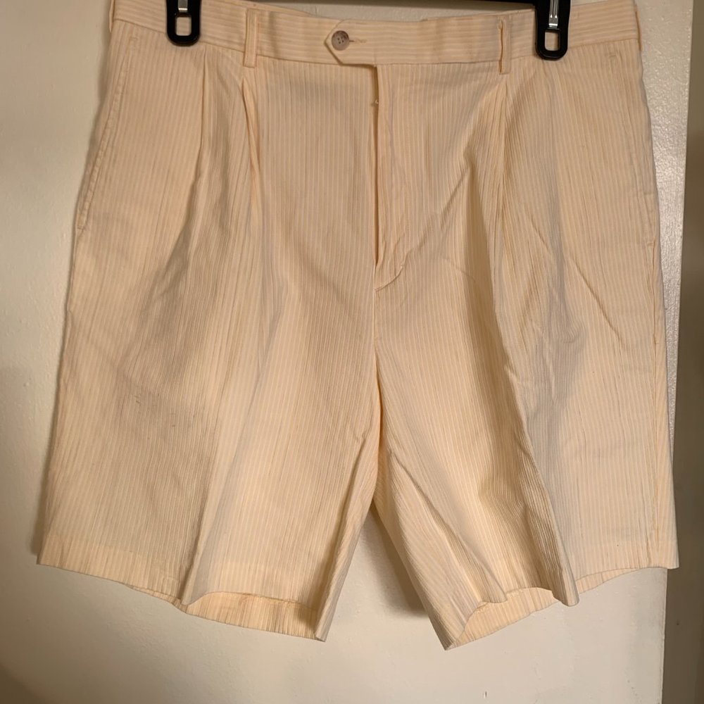 BOBBY JONES PLAYERS STRIPED MENS YELLOW SHORTS 100% COTTOM SIZE 38